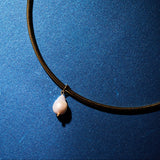 Diana Pearl Choker in Gold