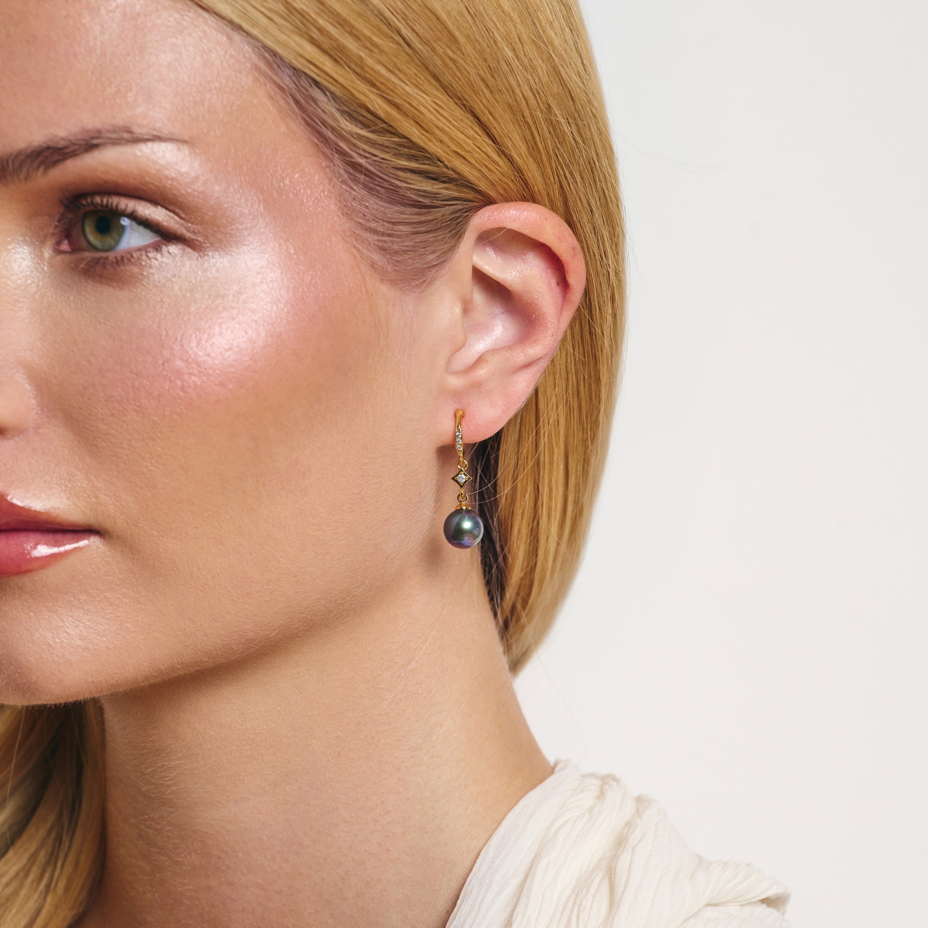 Julia Pearl Clip On Earrings in Gold