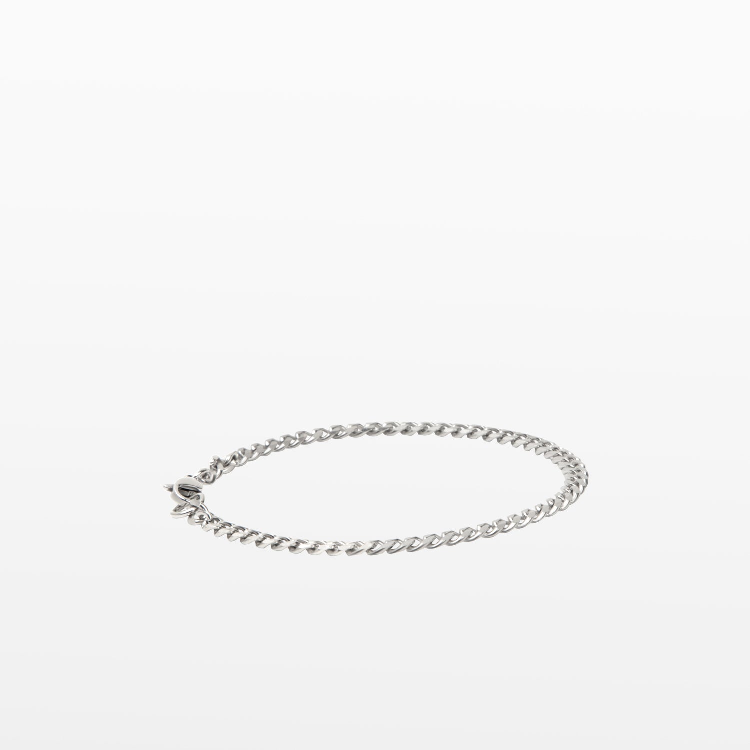 Image of the Cuban Chain Bracelet is made of durable stainless steel, and offers a non-tarnish finish and water resistance.