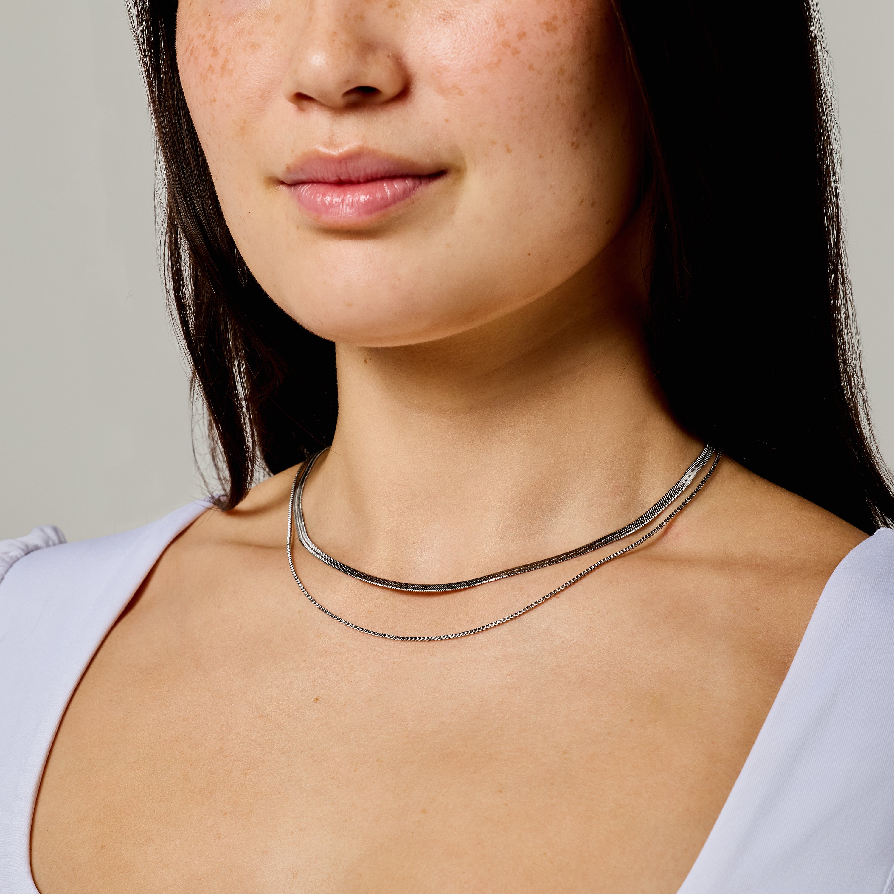 Double Layered Chain Necklace In Silver