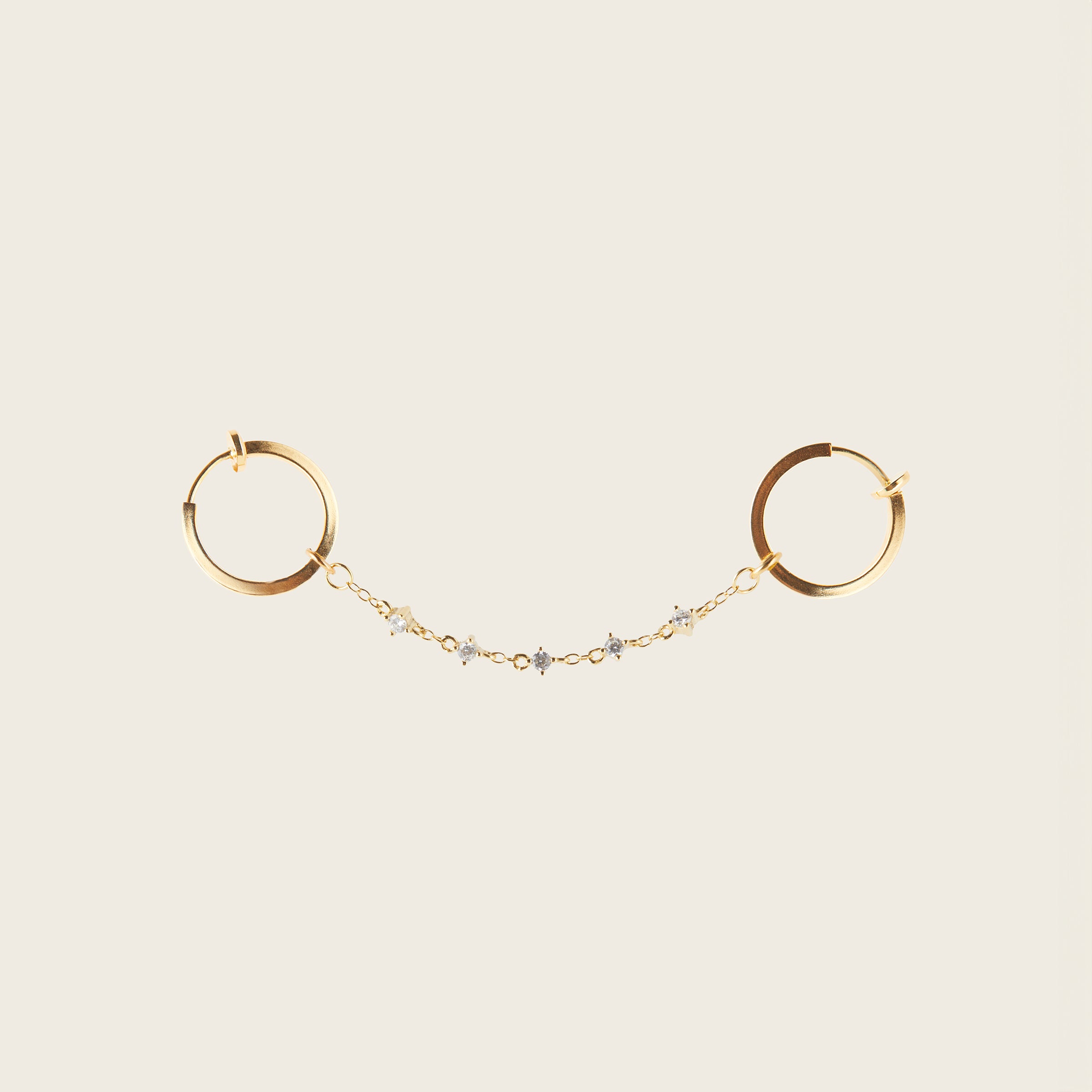Image of the Single Cluster Hoop Chain are made with high-quality materials, including 18K gold plating over 925 Sterling Silver. These charms are both non-tarnish and water resistant. The perfect combination of style and durability.