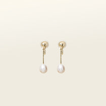 Elegant gold-plated clip-on earrings featuring Freshwater Pearls. Ideal for all ear types, with a medium secure hold and adjustable padding for comfort. 